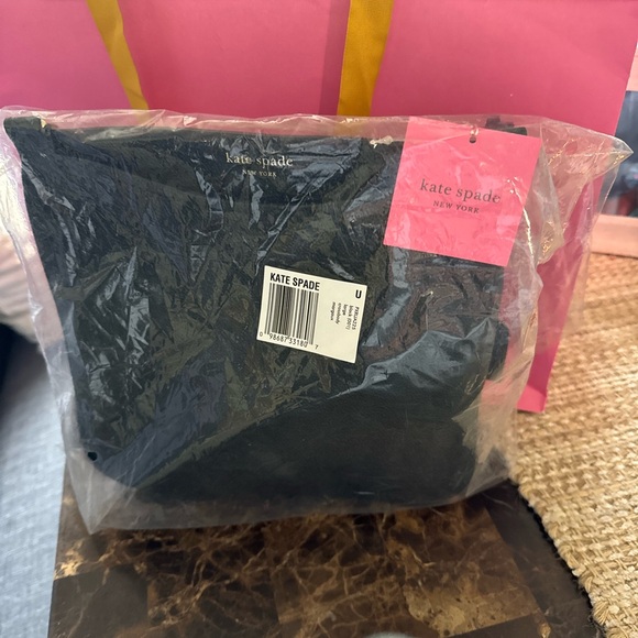 Kate Spade Elegant Black crossbody Bag - Picture 2 of 4
